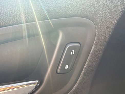 Used 2016 Chevrolet Colorado Z71 AWD/4WD image 20