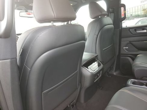 New 2026 Nissan Armada SL w/ Captain's Chari Seat Package AWD/4WD image 18