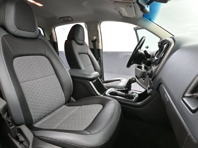 Used 2018 Chevrolet Colorado Z71 AWD/4WD image 37