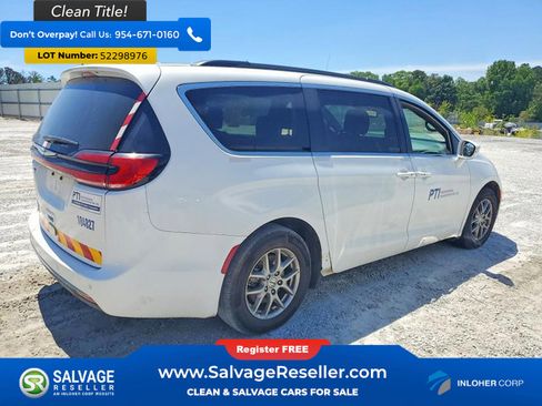Used 2022 Chrysler Pacifica Touring FWD image 4
