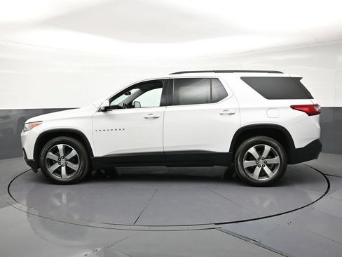 Certified 2020 Chevrolet Traverse LT w/ LT Premium Package AWD/4WD image 2