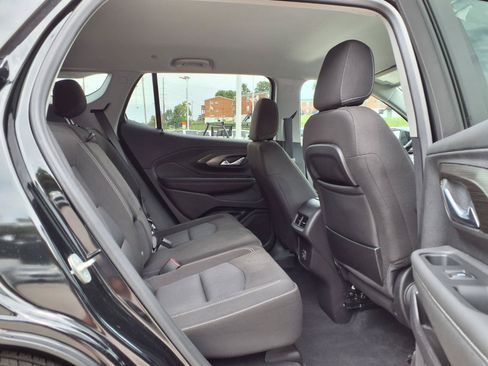 Used 2024 GMC Terrain SLE w/ Elevation Edition FWD image 28