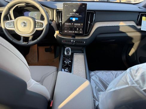 New 2026 Volvo XC60 B5 Core w/ Climate Package image 6