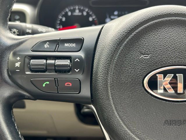 Used 2016 Kia Sorento FWD w/ LX Convenience Package image 11