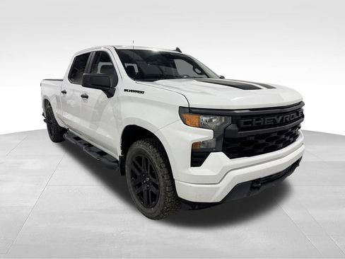 Used 2022 Chevrolet Silverado 1500 Custom w/ Rally Edition AWD/4WD image 3