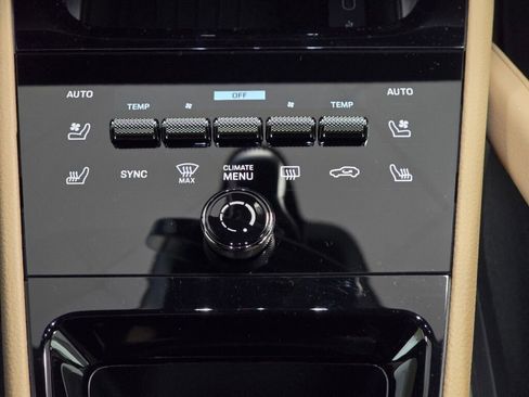 New 2026 Porsche Cayenne image 18