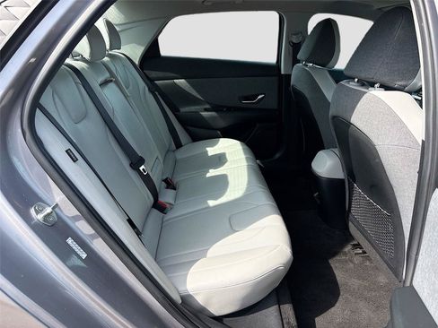 Used 2024 Hyundai Elantra Limited FWD image 28