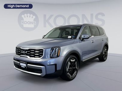 Used 2023 Kia Telluride S w/ S Sunroof Package