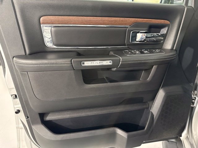Used 2017 RAM 1500 Laramie AWD/4WD image 15