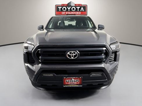 Certified 2026 Toyota Tacoma SR5 AWD/4WD image 2