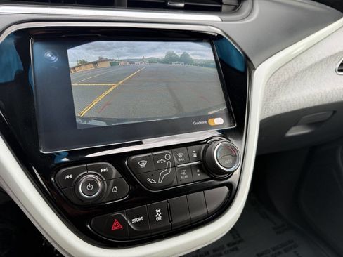 Used 2021 Chevrolet Bolt LT FWD image 11