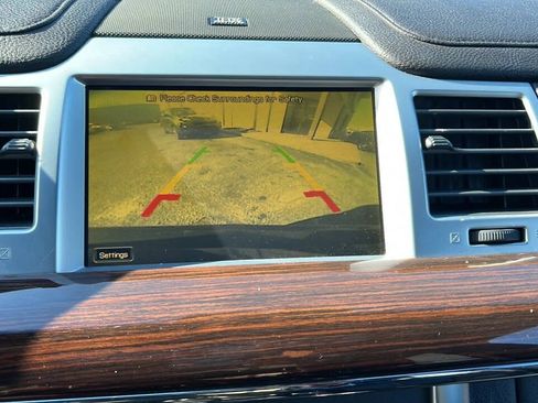 Used 2010 Lincoln MKS AWD image 16