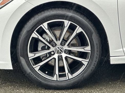 Used 2023 Volkswagen Jetta Sport image 28