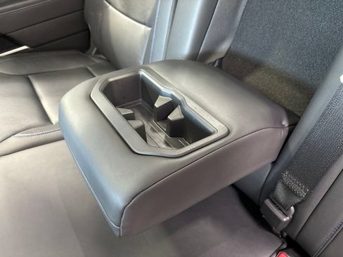 Used 2025 Toyota Tundra Platinum AWD/4WD image 61