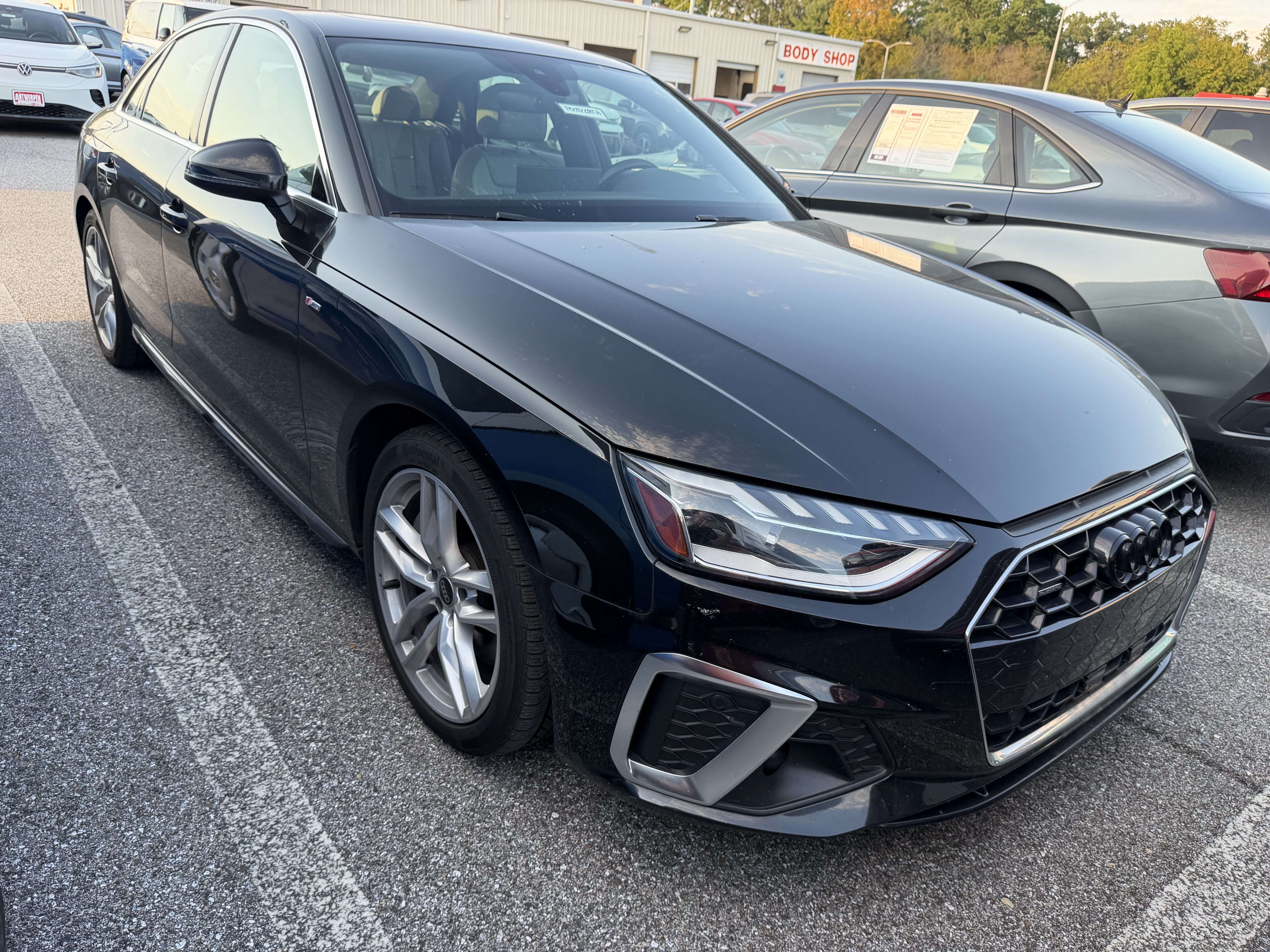 Used 2023 Audi A4 2.0T Premium w/ Convenience Package AWD/4WD image 4