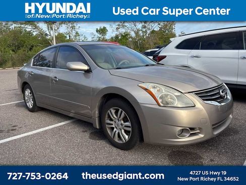 Used 2012 Nissan Altima 2.5 S w/ 20th Anniversary Pkg image 4