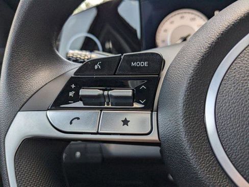 New 2024 Hyundai Elantra SEL image 17