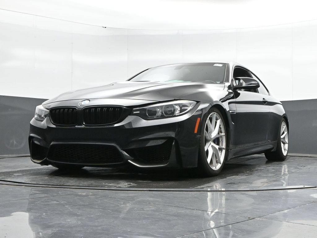 Used 2018 BMW M4 Coupe RWD image 46