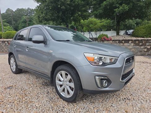 Used 2014 Mitsubishi Outlander Sport SE AWD/4WD image 1