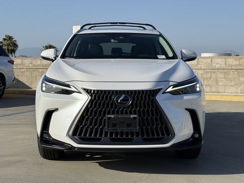 Certified 2025 Lexus NX 250 FWD w/ Premium Package image 6