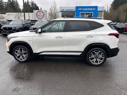 Used 2021 Kia Seltos SX w/ SX Sunroof Package image 8