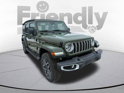 Used 2024 Jeep Wrangler Sahara image 3