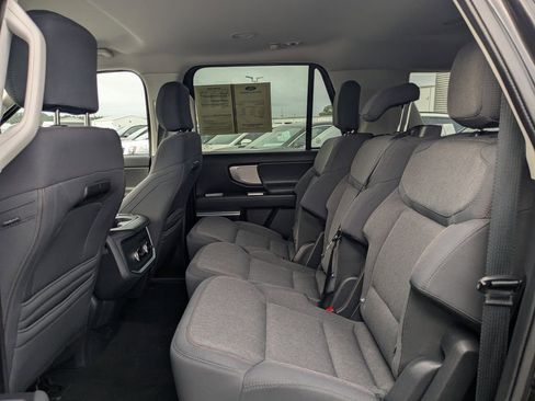 Used 2025 Ford Expedition Max Active RWD image 14