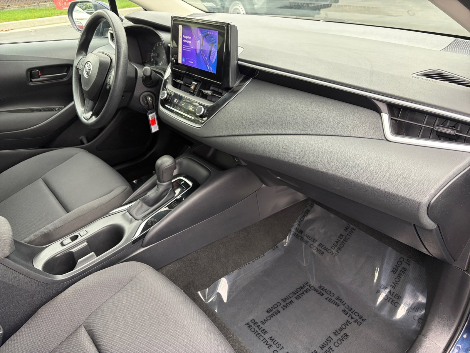 Used 2024 Toyota Corolla LE FWD image 28