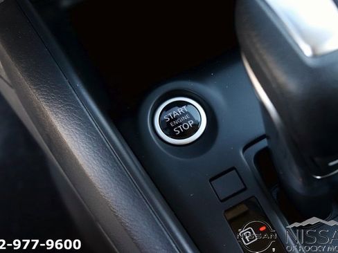 New 2025 Nissan Kicks Play S image 19