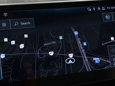 Used 2024 Audi Q8 e-tron Premium Plus w/ Premium Plus Package image 54