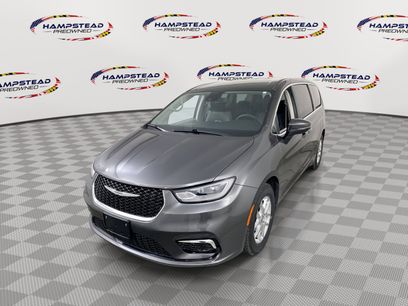 Used 2023 Chrysler Pacifica Touring-L