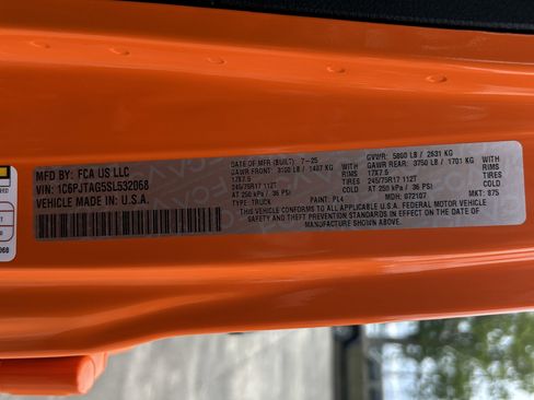 New 2025 Jeep Gladiator Sport image 28