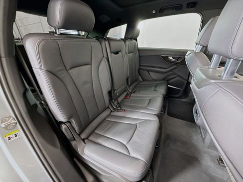 Used 2025 Audi Q7 Premium Plus image 27