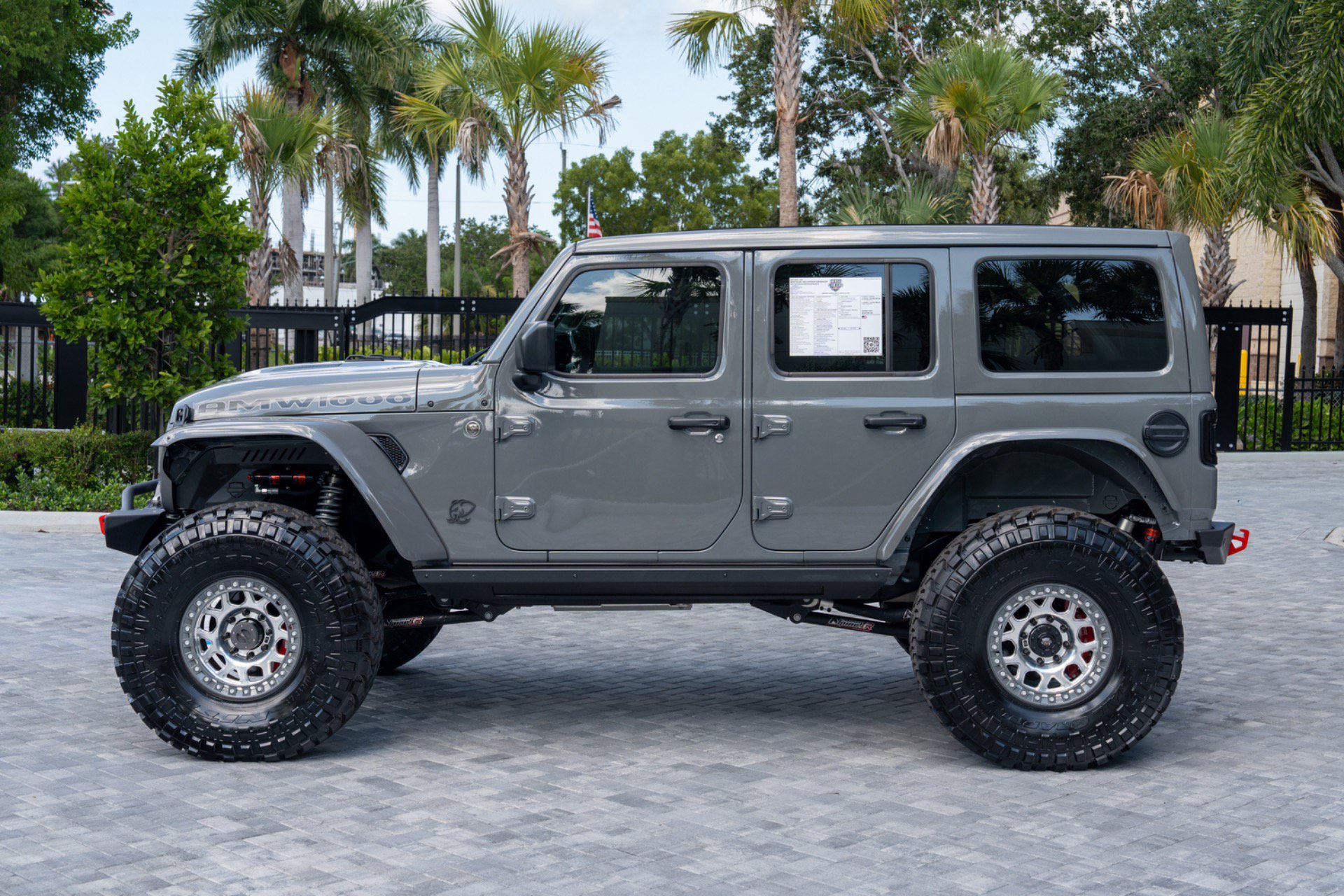 Used 2023 Jeep Wrangler Unlimited Rubicon w/ LED Lighting Group AWD/4WD image 7