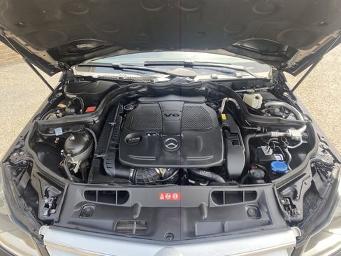 Used 2013 Mercedes-Benz C 300 Sport image 5