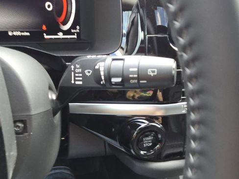 New 2026 Nissan Pathfinder SL w/ SL Premium Package FWD image 21