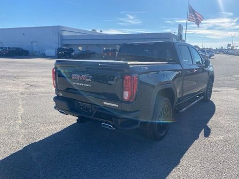 Used 2020 GMC Sierra 1500 Elevation w/ Elevation Value Package AWD/4WD image 6