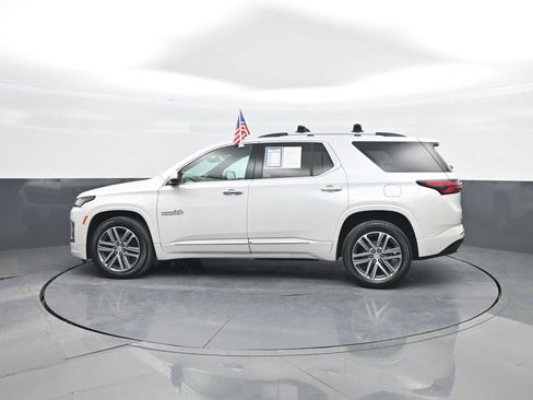 Used 2023 Chevrolet Traverse High Country AWD/4WD image 5