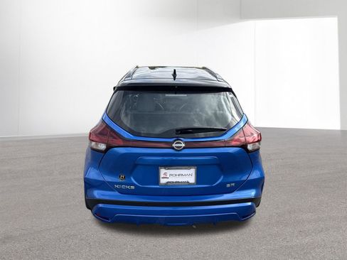 Certified 2023 Nissan Kicks SR w/ SR Premium Package FWD image 33