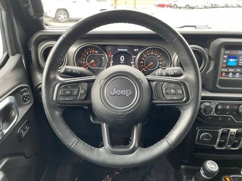 Used 2022 Jeep Wrangler Unlimited Sport AWD/4WD image 14