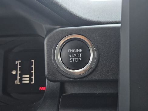 Used 2025 Toyota 4Runner SR5 image 19