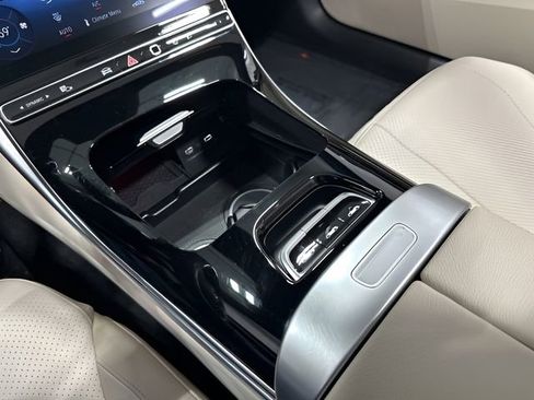 Used 2026 Mercedes-Benz CLE 300 4MATIC Cabriolet image 16