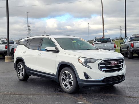 Used 2019 GMC Terrain SLT image 1