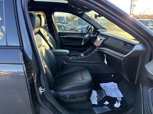 New 2026 Jeep Grand Cherokee Limited image 29