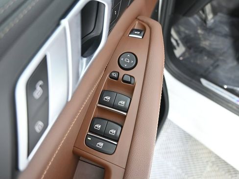 Used 2020 BMW X5 xDrive40i w/ M Sport Package AWD/4WD image 20