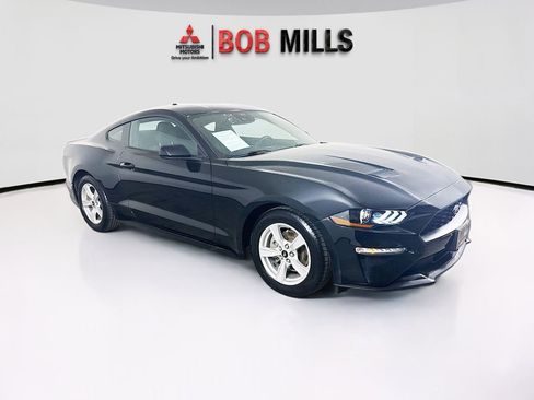 Used 2021 Ford Mustang Coupe image 1