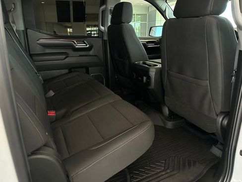 Used 2024 Chevrolet Silverado 1500 RST image 18