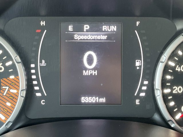 Used 2023 Jeep Renegade Latitude AWD/4WD image 36