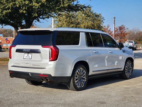 Certified 2023 GMC Yukon XL Denali Ultimate image 7