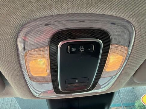 Used 2021 Hyundai Elantra SEL w/ Convenience Package FWD image 16